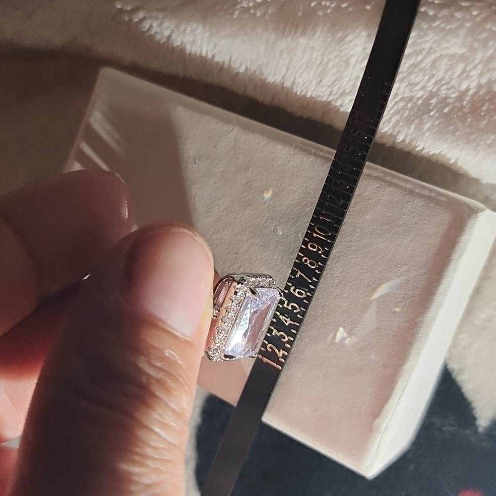 925 Sterling Silver Square Cut White Sapphire Side Micro Inlay Diamond R… - Picture 7 of 9